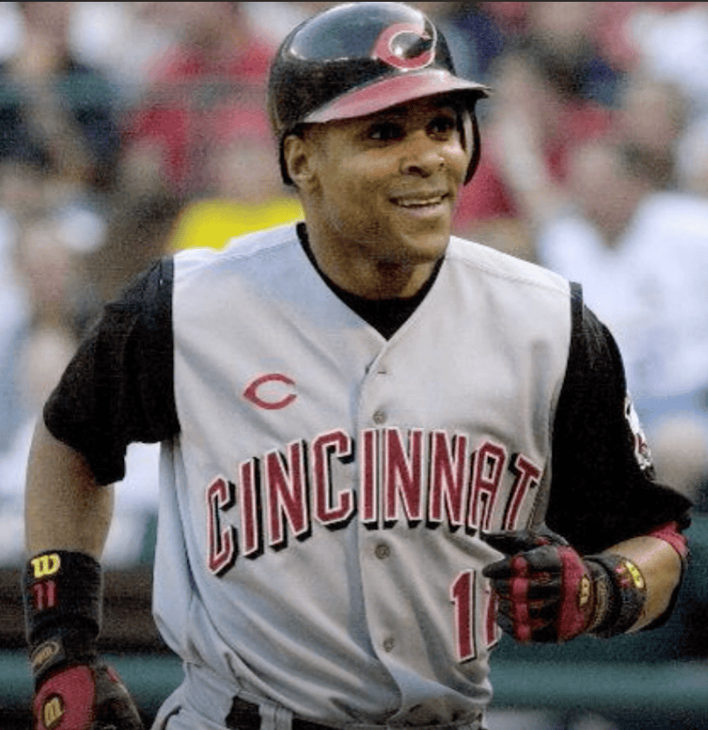 Barry Larkin, a key player for the Cincinnati Reds (1986-2004), showcasing loyalty.
